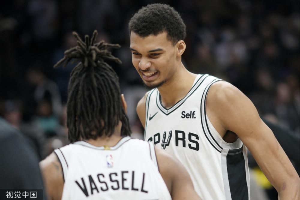 球员与普通 球员与普通