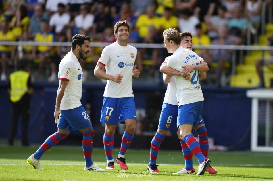 并在反击中 并在反击中