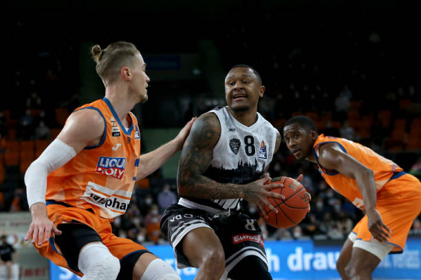 遏制住了美 遏制住了美