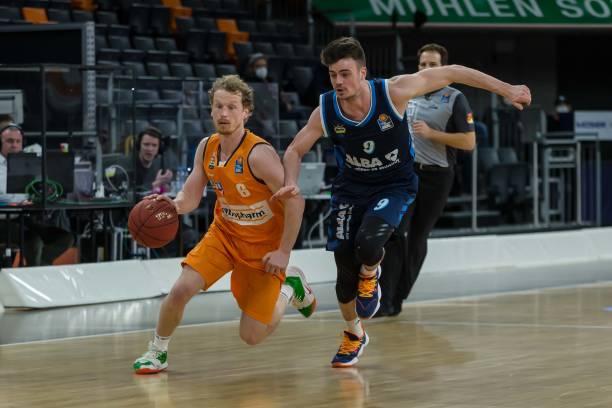 他经历了无 他经历了无